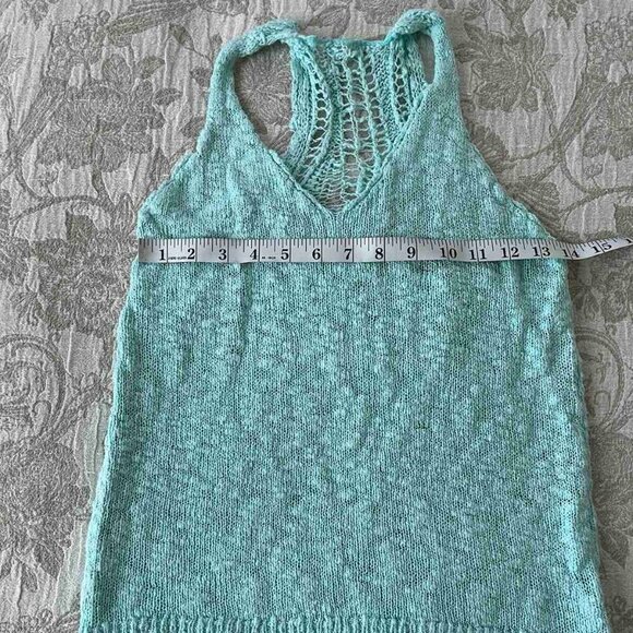 Turquoise Halter Top size S - Picture 4 of 6